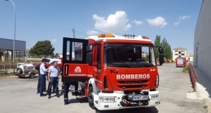 Entrega de camión de bomberos IVECO Magirus.