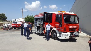 Entrega de camión de bomberos IVECO Magirus.