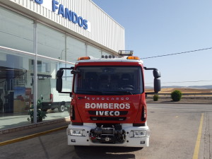 Entrega de camión de bomberos IVECO Magirus.