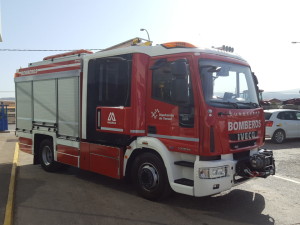 Entrega de camión de bomberos IVECO Magirus.