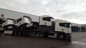 Entrega de 4 tractoras de ocasión Scania R420 que se van a Iraq.