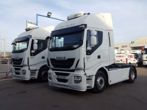 Entrega de 2 tractoras de ocasión seminuevas IVECO Hi Way, una AS440S48TP y la otra AS440S46TP.