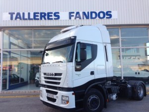 Entrega de tractora de ocasión IVECO AS440S46TP para Barcelona. Visita: www.talleresfandos.com