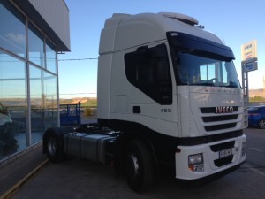 Entrega de tractora de ocasión IVECO AS440S46TP para Barcelona. Visita: www.talleresfandos.com