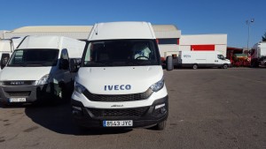 Nuevo microbus IVECO 50C17 con el cambio Hi Matic.