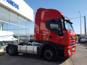 Entrega de 2 cabezas tractoras IVECO AS440S42TP