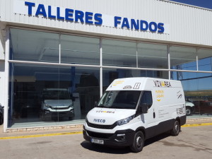 Entrega de furgoneta IVECO 35S13 de 12m3 para Muebles Lazaro de Teruel, Esperamos que repartáis muchos muebles con esta super furgoneta.