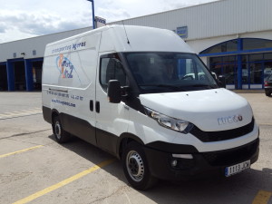 Entrega de furgón de ocasión IVECO 35S13V de 12m3 modelo moderno, para nuestro amigo de Ramon y Lahoz.