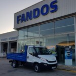 Entrega de furgoneta nueva IVECO 35C15 con caja basculante.