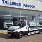 Entrega de furgoneta nueva IVECO Daily 70C17 en La Puebla de Valverde en Teruel.