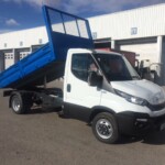 Entrega de IVECO Daily basculante.